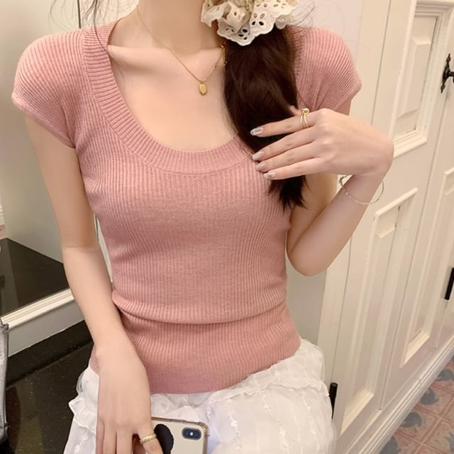 Dragan Pulse-Cap-Sleeve Scoop Neck Plain Ribbed Knit Top