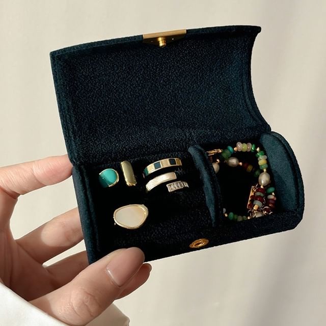 Jael-Cylindrical Jewelry Storage Case