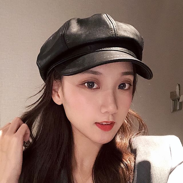Soraro - Faux Leather Newsboy Cap 