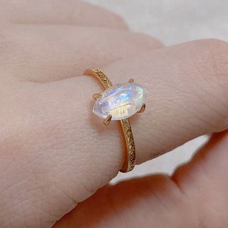 DECADES-Rhinestone Ring