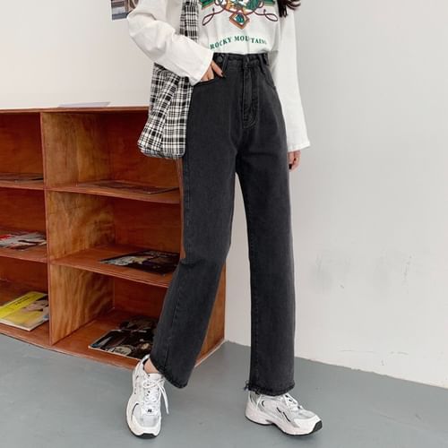 【EZKATON】Moon City Denim Pants★KMLP6704 Moon City - Straight Leg Jeans | YesStyle