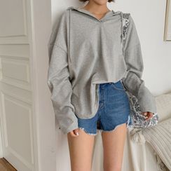 MERONGSHOP - Boxy Hoodie mit rundem Saum und Henley-Ausschnitt MERONGSHOP - Boxy Hoodie mit rundem Saum und Henley-Ausschnitt