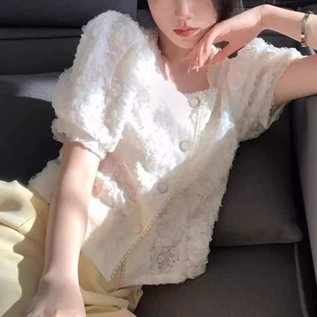 Trendycas-Puff-Sleeve Lace Top