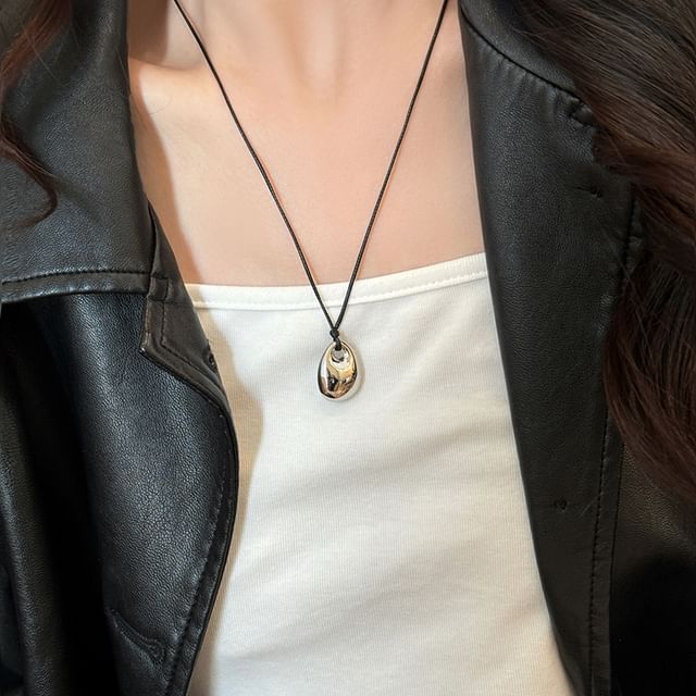Jael-Irregular Alloy Pendant Cord Necklace