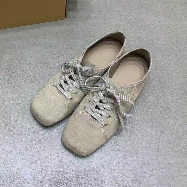 Queenie's Home - Hidden Wedge Square Toe Plain Lace-Up Shoes | YesStyle Queenie's Home - Hidden Wedge Square Toe Plain Lace-Up Shoes | YesStyle