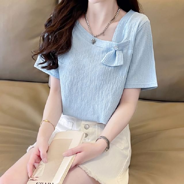 Bolgivy-Short-Sleeve Asymmetrical Neck Plain Tee
