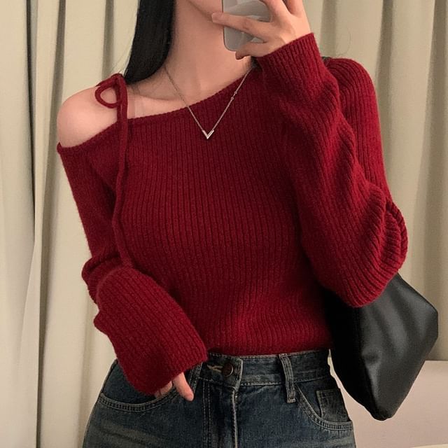 Coris-Long-Sleeve Cold-Shoulder Plain Ribbed Knit Top