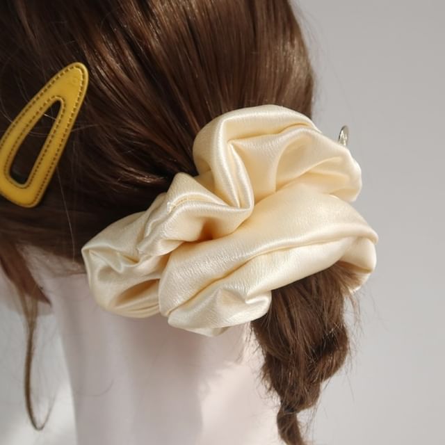 Ordinario-Plain Fabric Scrunchie