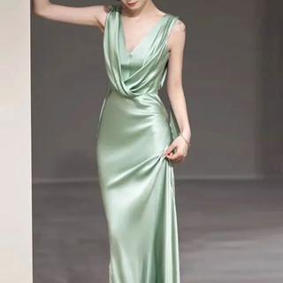 Caprice Sleeveless V-Neck Plain Open Back Satin Mermaid Evening Gown Sale