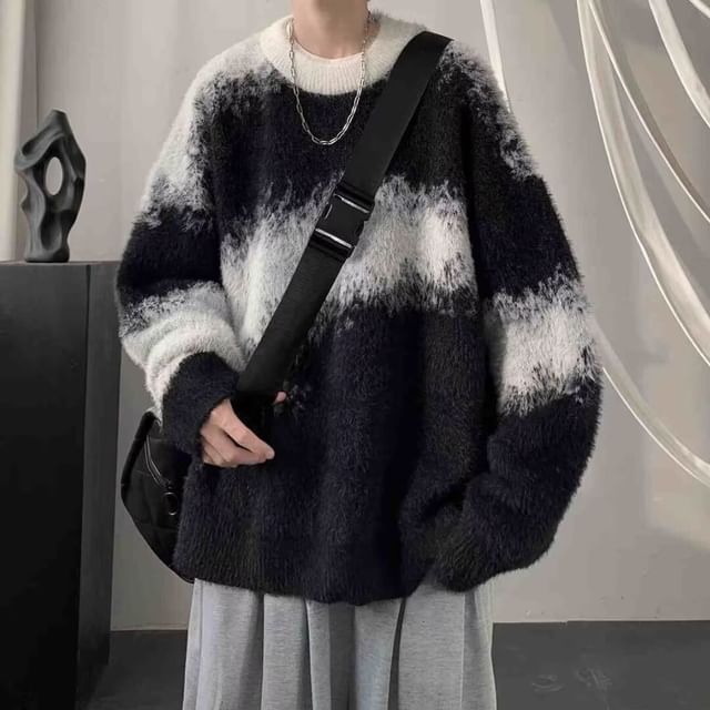 Kenning-Round Neck Two Tone Sweater