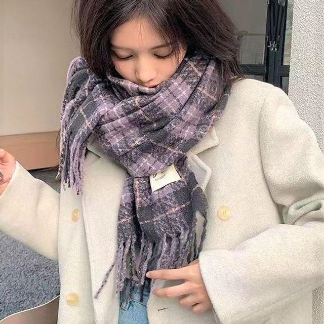 Hyeeun-Plaid Fringed Scarf