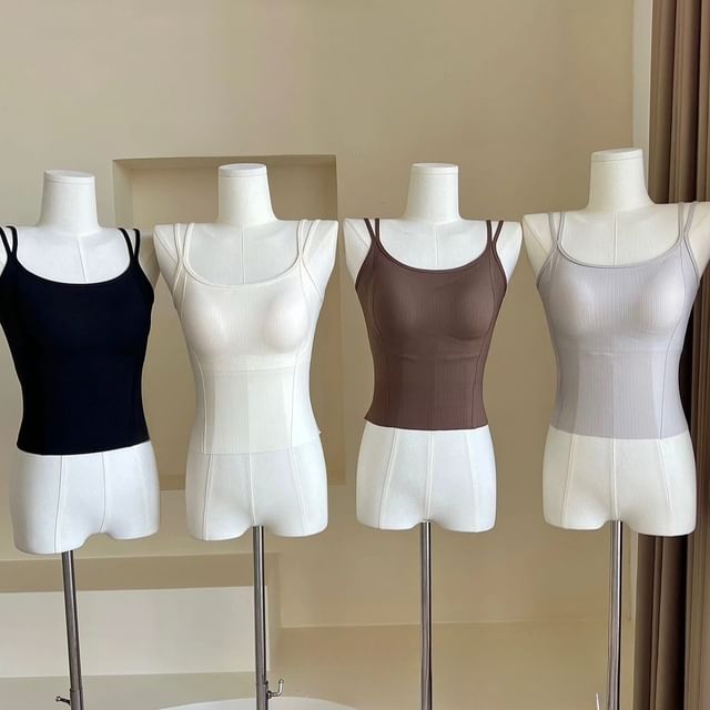 Wildery-Plain Strappy Cami Top