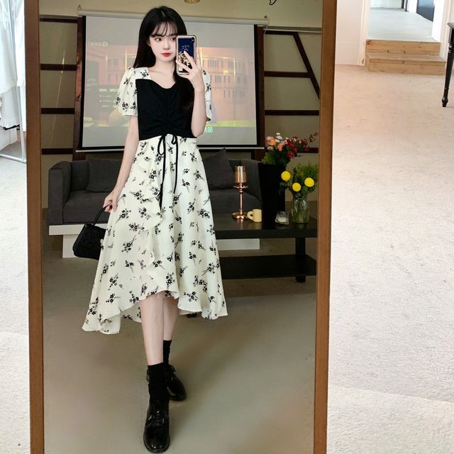 Floral Midi Skirts Midi Dress Ankle Boots HOT Winter Outfit Midi