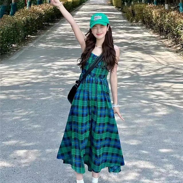 Everose Spaghetti Strap Plaid Midi A-Line Dress YesStyle