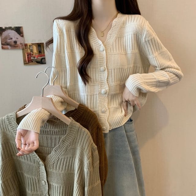 Dragan Pulse-V-Neck Scallop Trim Button-Up Plain Cardigan