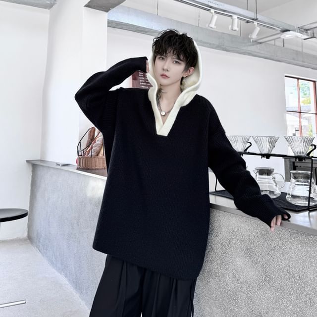 ravewider-Two Tone Hooded Sweater