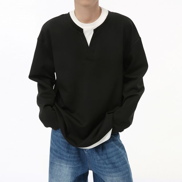 FAERIS-Mock Two-Piece Crewneck Two Tone Sweatshirt