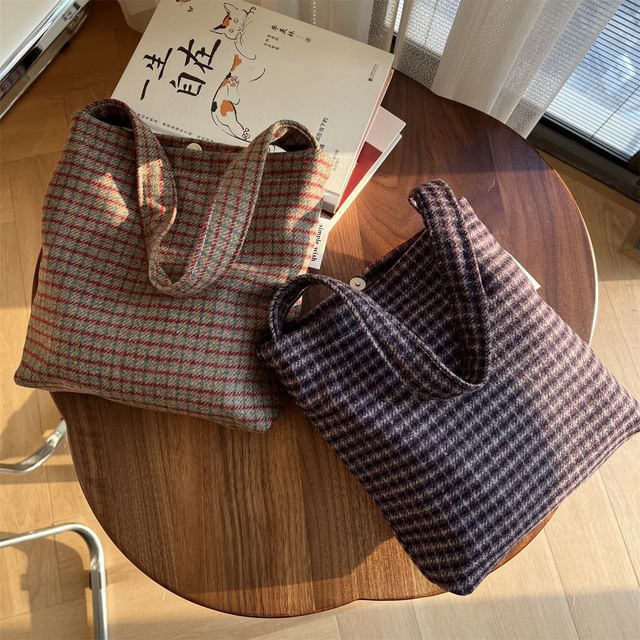 Basaran-Plaid Tote Bag