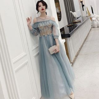 cold sleeves gown