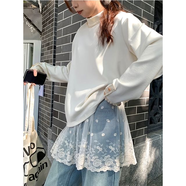 Essere-Lace Decorative Hem