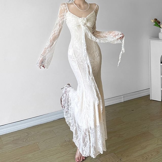 black lace mermaid dress with sleeves Miss Circle Women's Parisa Black Lace Ruffled Mermaid Maxi Dress