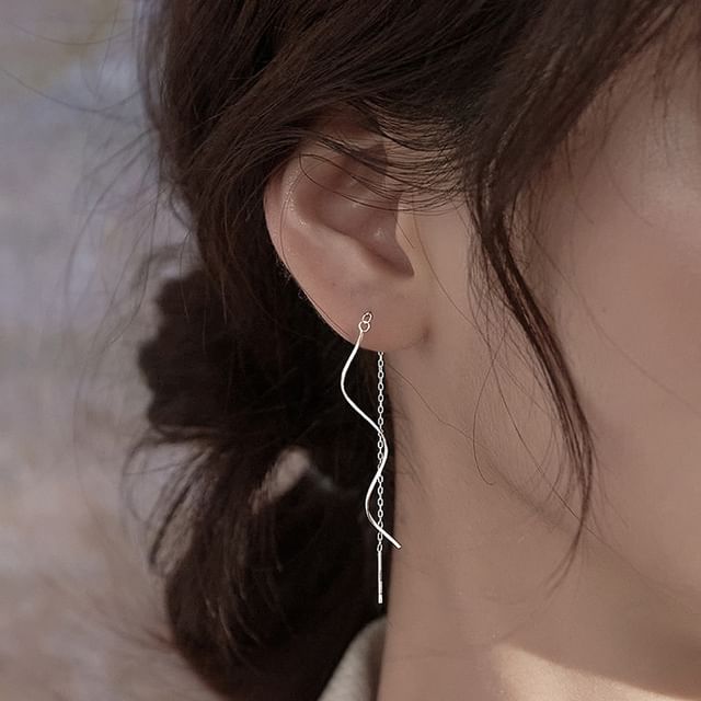 Chimerro-Swirl Threader Earring