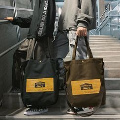 Carryme - 字母轻型手提袋 Carryme - 字母轻型手提袋