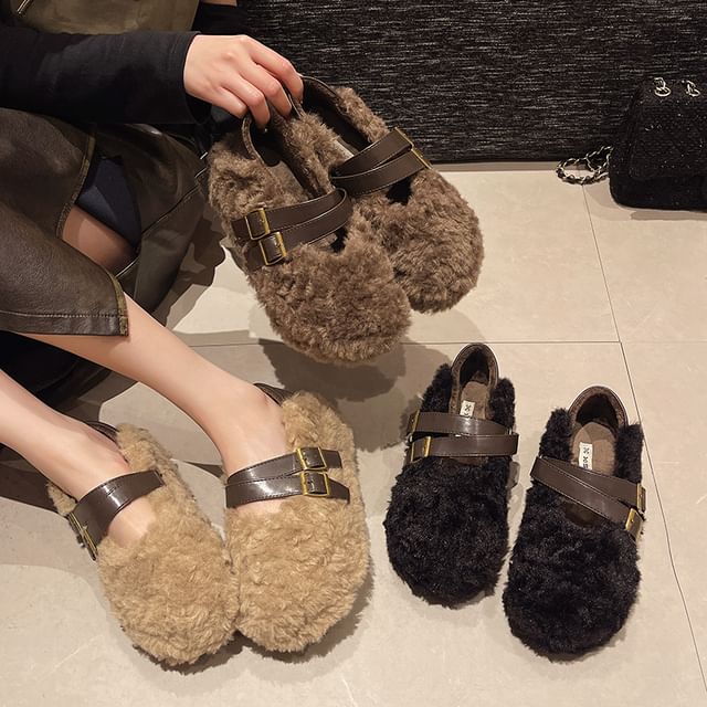 Asterisk-Fleece Buckled Flats