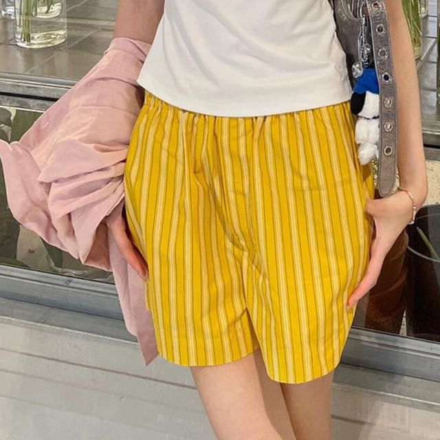 Yako-Elastic Waist Striped Shorts