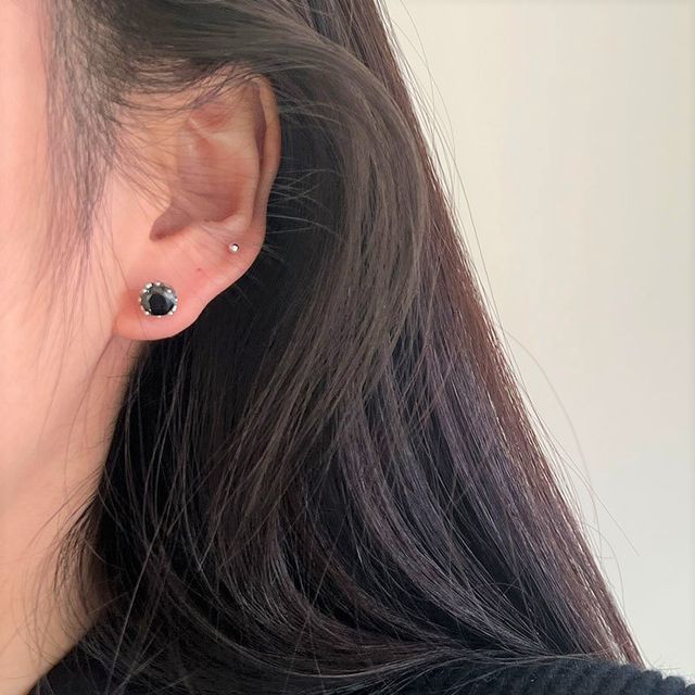 Dashiro-Rhinestone Ear Stud
