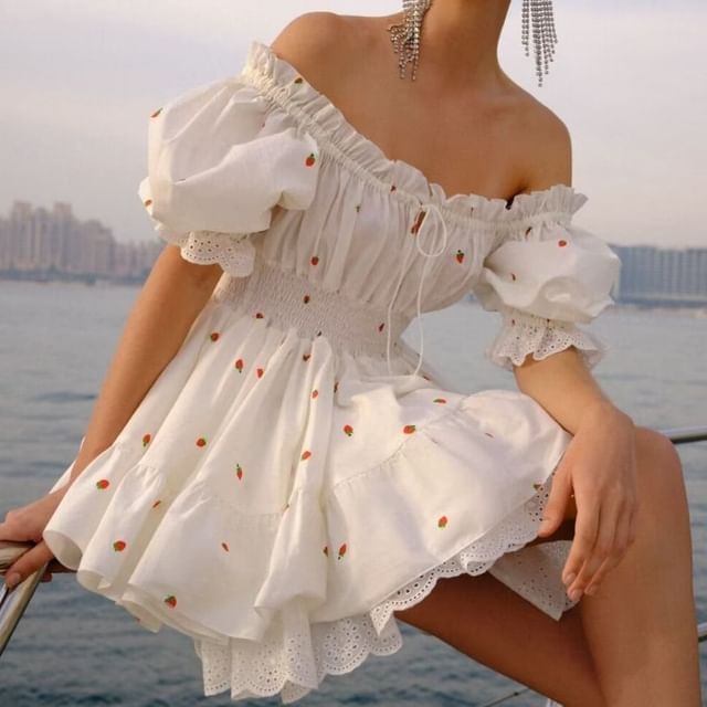 Ottomn - Off-Shoulder Puff-Sleeve Strawberry Print Ruffled Lace Trim Mini  A-Line Dress | YesStyle