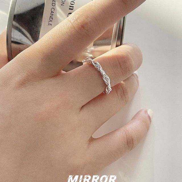 Toinianimos-Twist Sterling Silver Open Ring