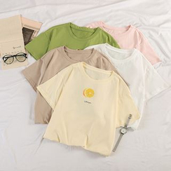 Zhanbara - Short-Sleeve Fruit Print T-Shirt Zhanbara - Short-Sleeve Fruit Print T-Shirt