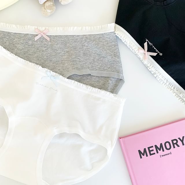 Gecko-Frill Trim Panty Set