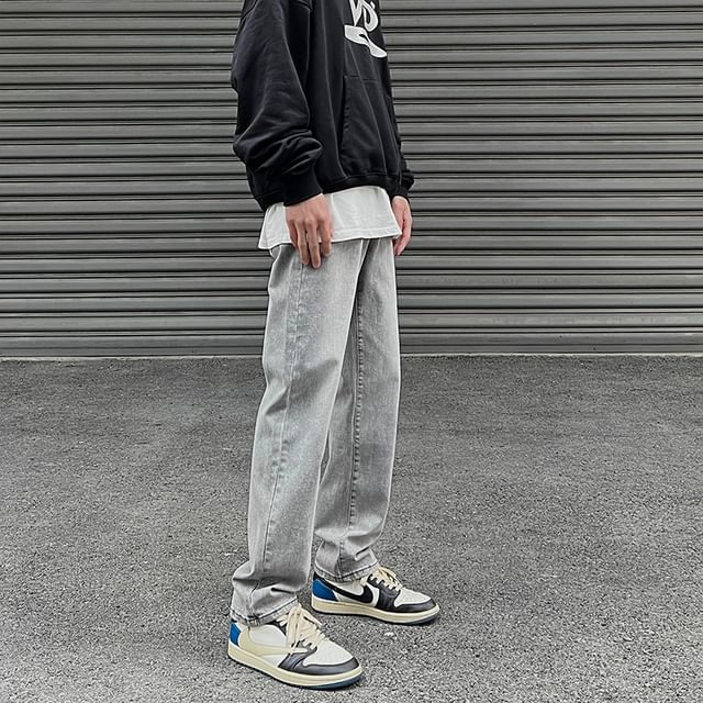 Koiyua-Mid Rise Washed Straight Leg Jeans