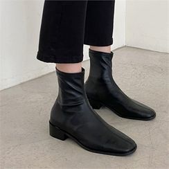 MONOBARBI - Stitched Ankle Boots MONOBARBI - Stitched Ankle Boots