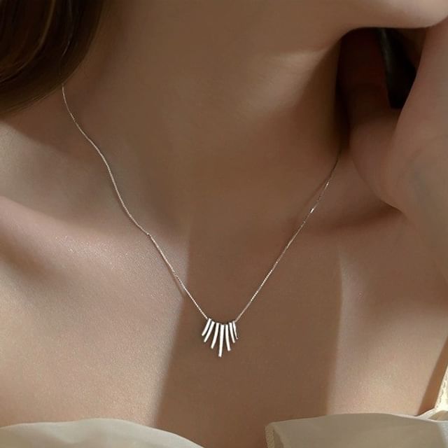 Kamuel-Fan Shape Necklace
