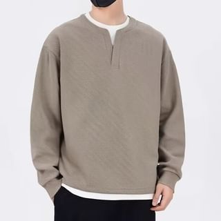 Blueforce-Mock Two-Piece Round Neck Two Tone Sweatshirt