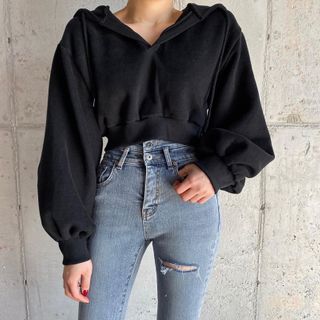 v neck cropped sweatshirt