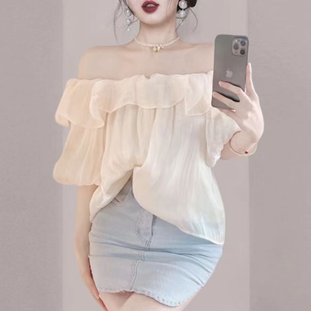 Everose-Puff-Sleeve Off-Shoulder Plain Ruffle Blouse