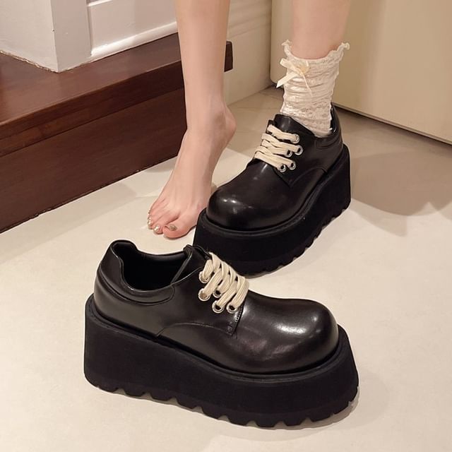 Vindler-Platform Lace Up Shoes