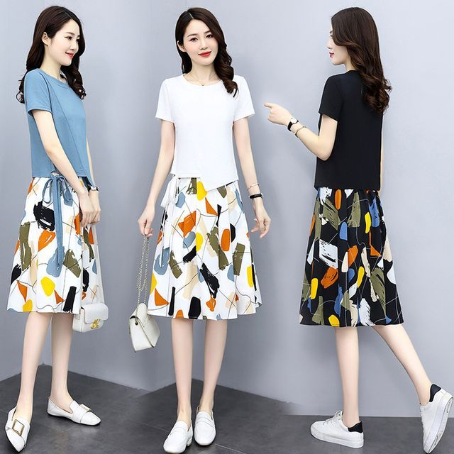 Poppis Set: Short-Sleeve Tie-Hem T-Shirt Print Midi A-Line - Technical View