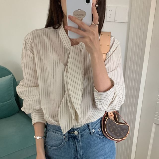 Jesong-Long-Sleeve Tie Neck Striped Blouse