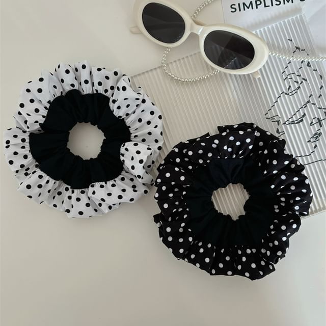 Allyrinta-Dotted Scrunchie