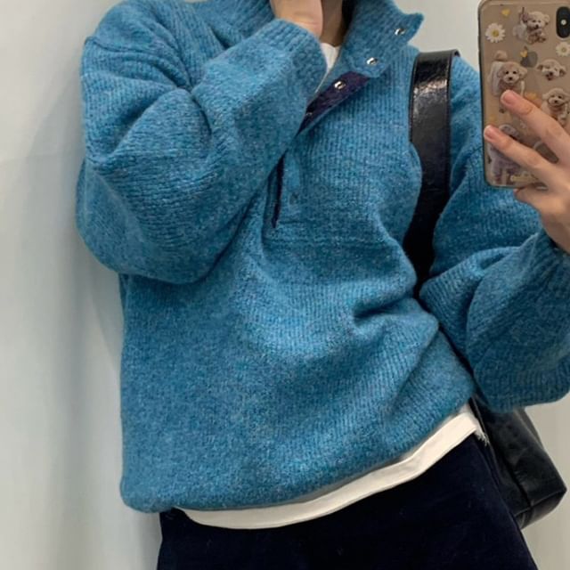 Janerium-Henley Plain Sweater