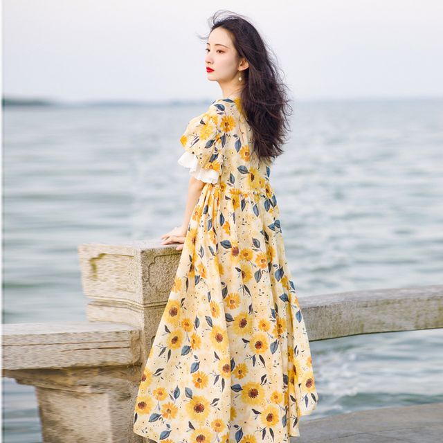 NEUF Maternity Short-Sleeve Floral Midi Dress Undershorts