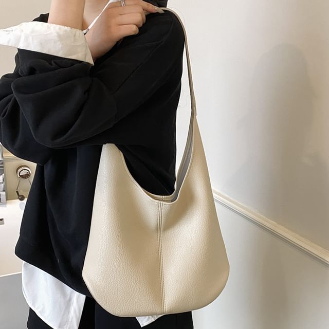 Skyglow-Faux Leather Plain Shoulder Bag
