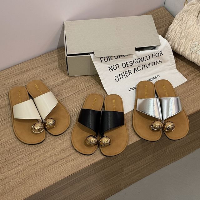 Asterisk-Toe-Loop Slide Sandals