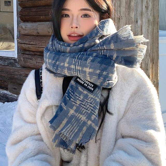 Frior-Plaid Fringed Knit Scarf