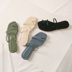 Wifky - Toe-Loop Strappy Flip-Flops Wifky - Toe-Loop Strappy Flip-Flops